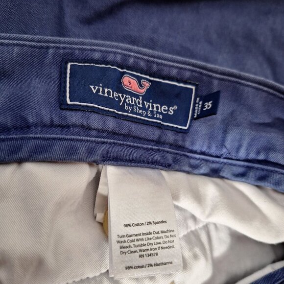 Vineyard Vines Breaker Chino Shorts Size 35 Navy Blue Embroidered Whale Flag - Picture 4 of 5